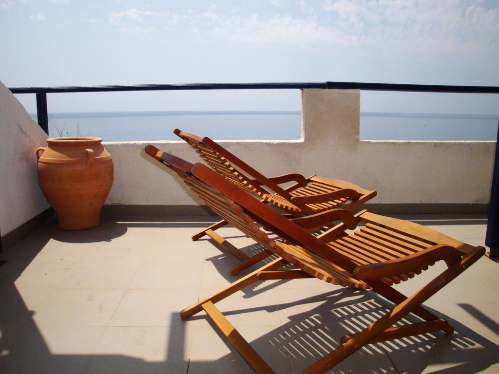 Myrtos Big Blue Apartments מראה חיצוני תמונה